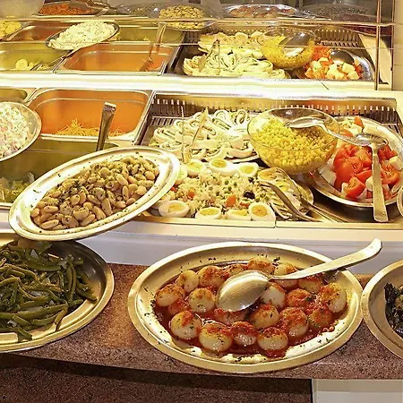 La Brezza Frontemare فندق ليدو دي يسولو